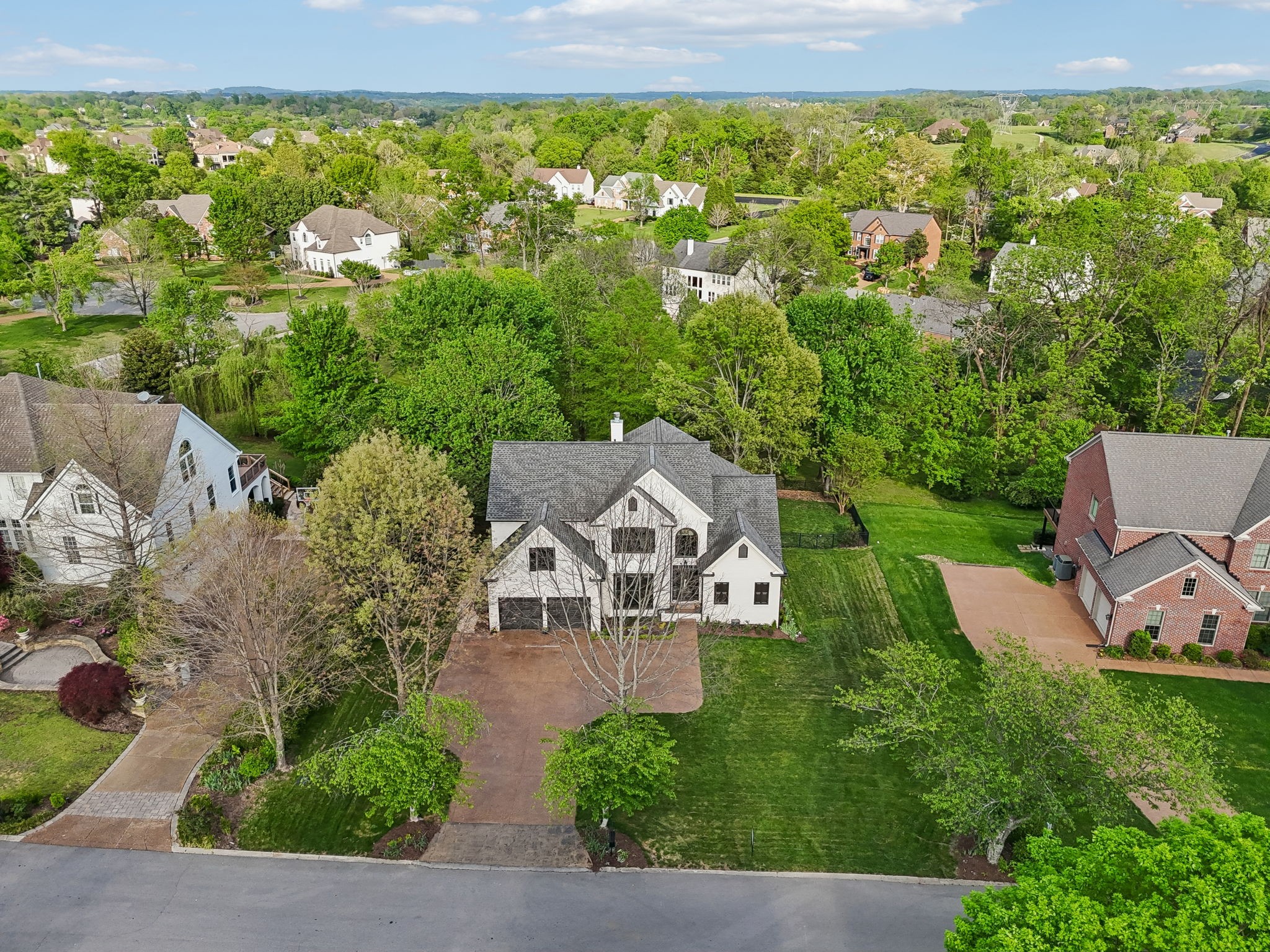 1530 Richlawn Dr