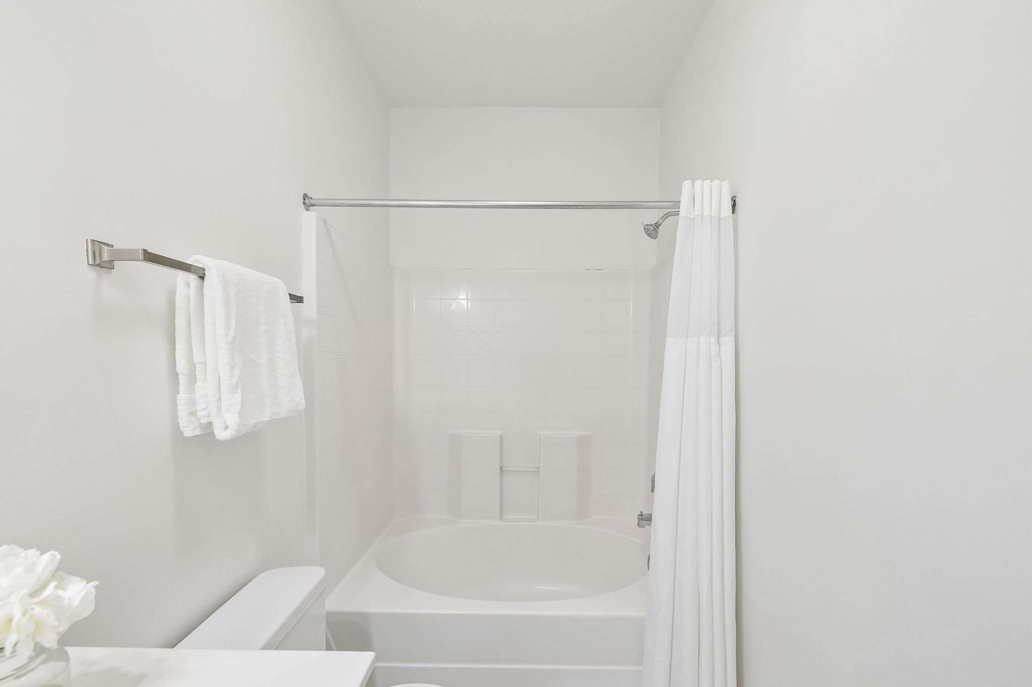 8221 Lenox Creekside Dr Unit: B12