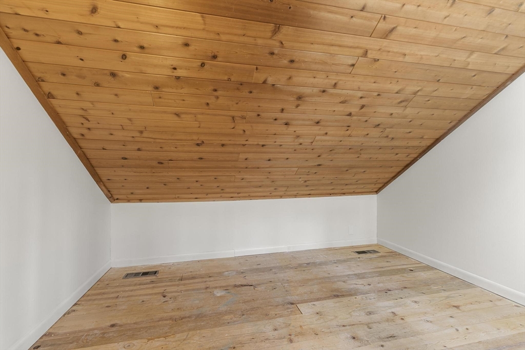 190 E Bare Hill Rd