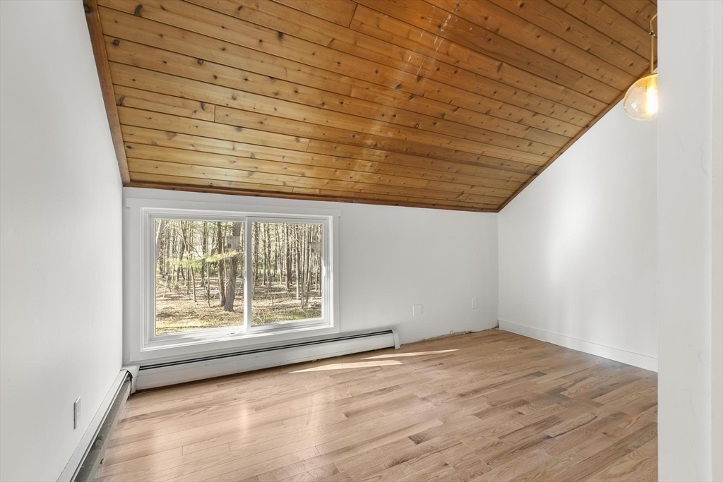 190 E Bare Hill Rd