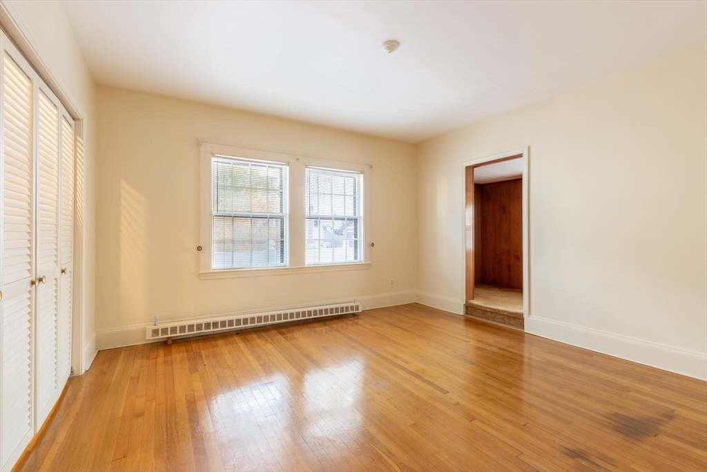 11 Warren St