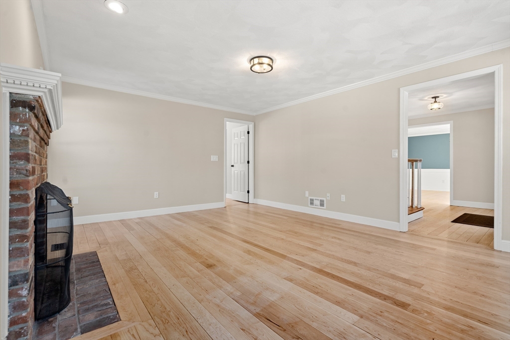 180 French St