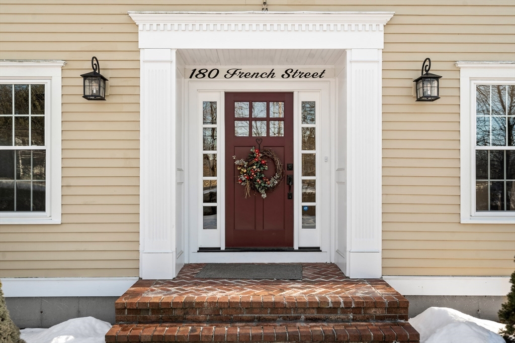 180 French St