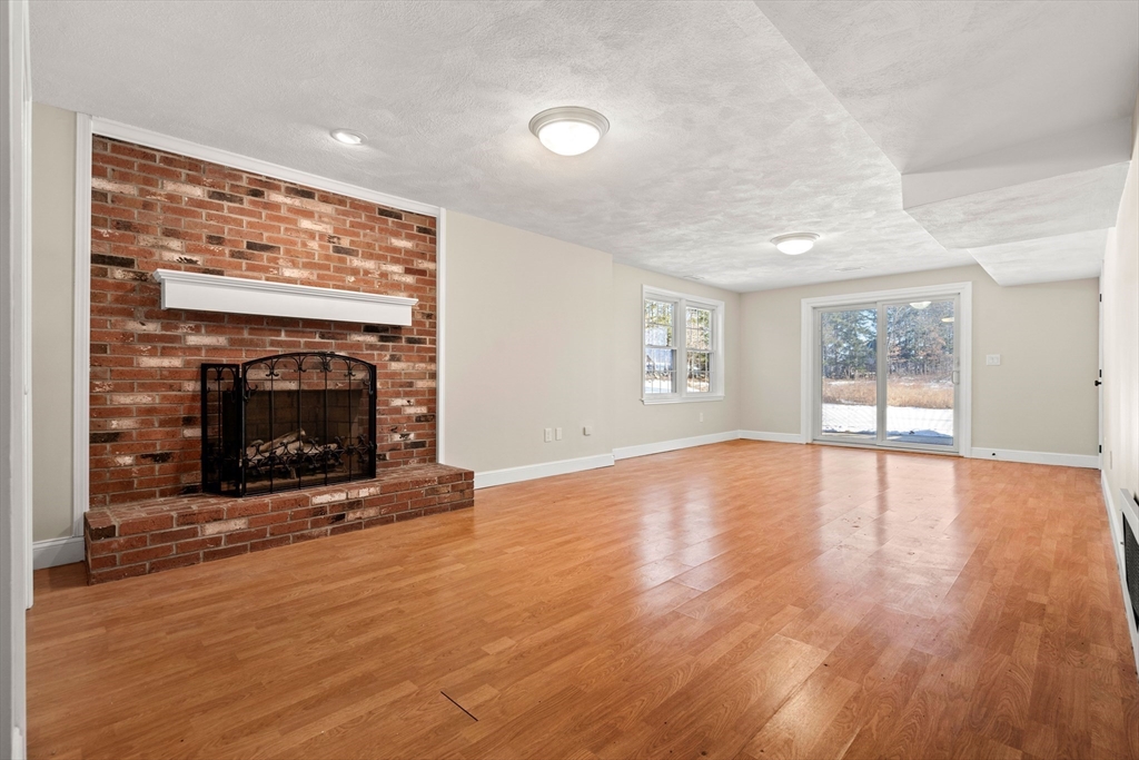 180 French St