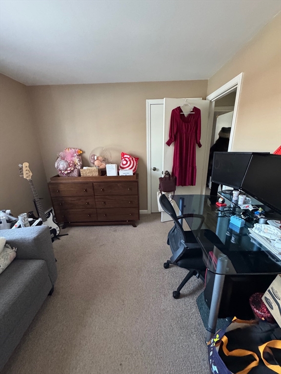 82 Boylston Ln # 18