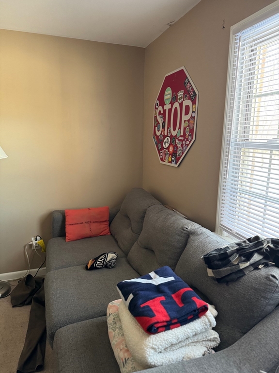 82 Boylston Ln # 18