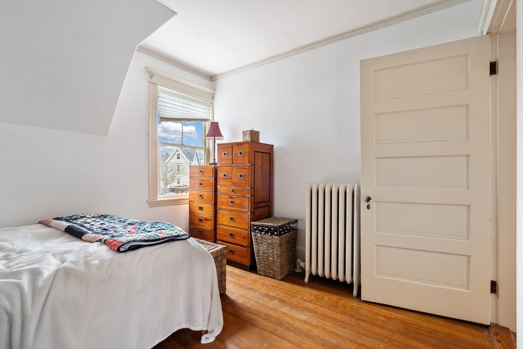 92 Bay View Ave