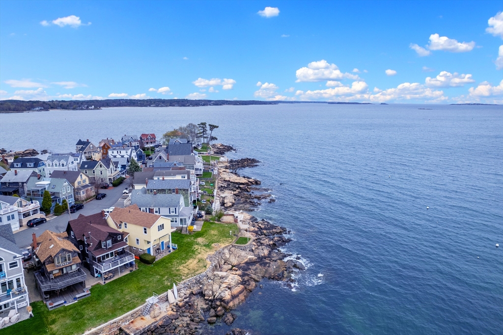 92 Bay View Ave
