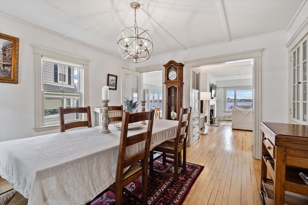 92 Bay View Ave