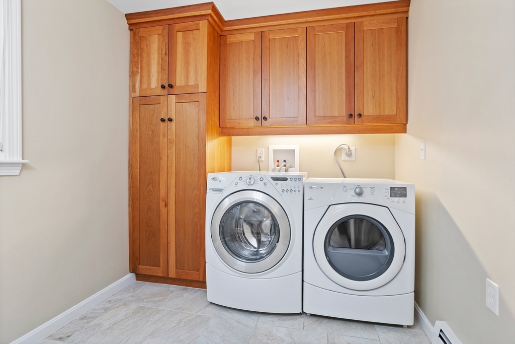 11 Grist Mill Road, Acton