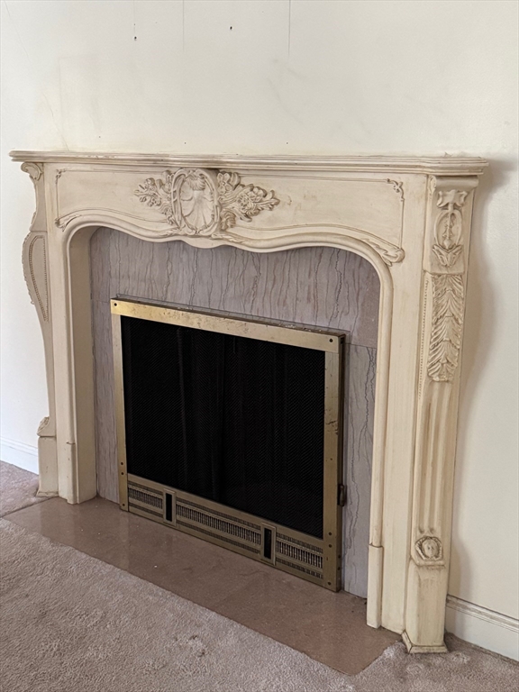 14 Dinanno Rd, Stoneham