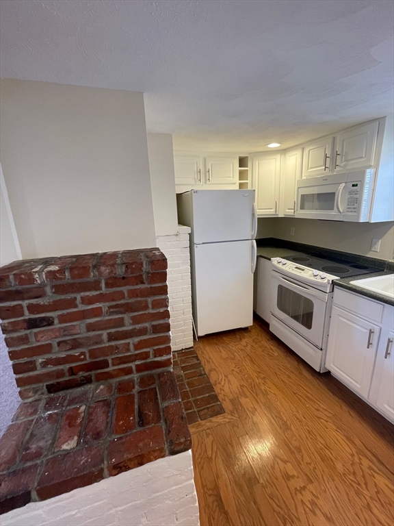 380 Main Street # 1