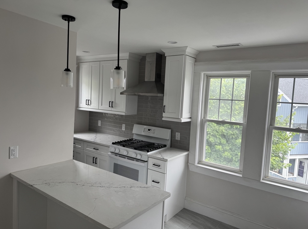 61 Templeton Pkwy # 61