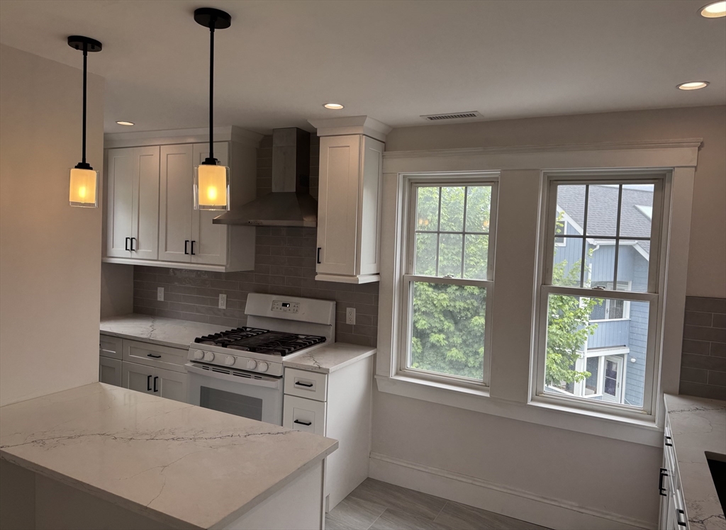 61 Templeton Pkwy # 61