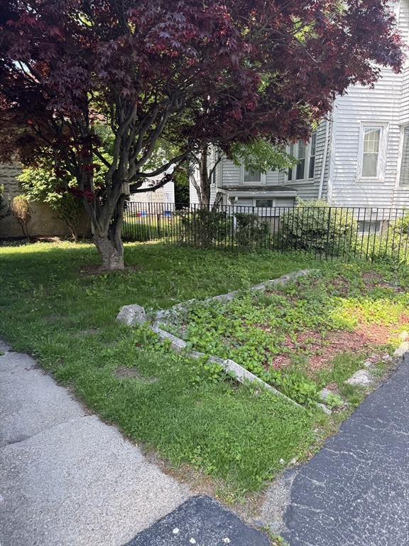 61 Templeton Pkwy # 61
