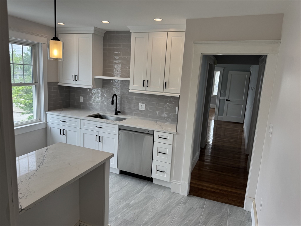 61 Templeton Pkwy # 61