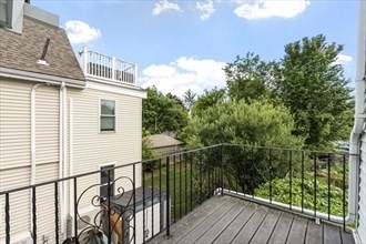 495 Main St