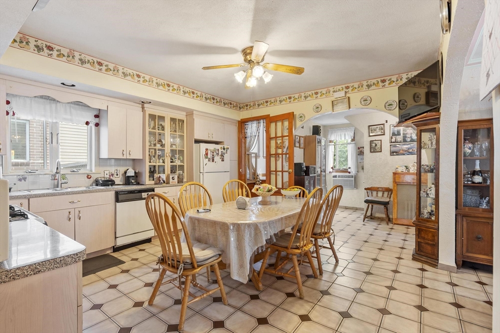 495 Main St