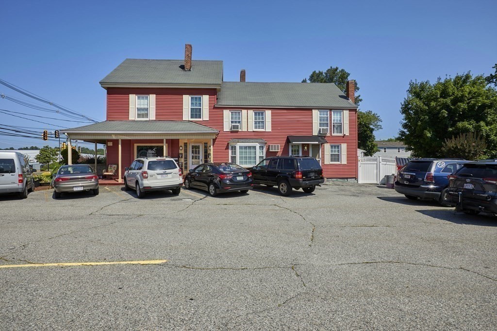 380 Main St