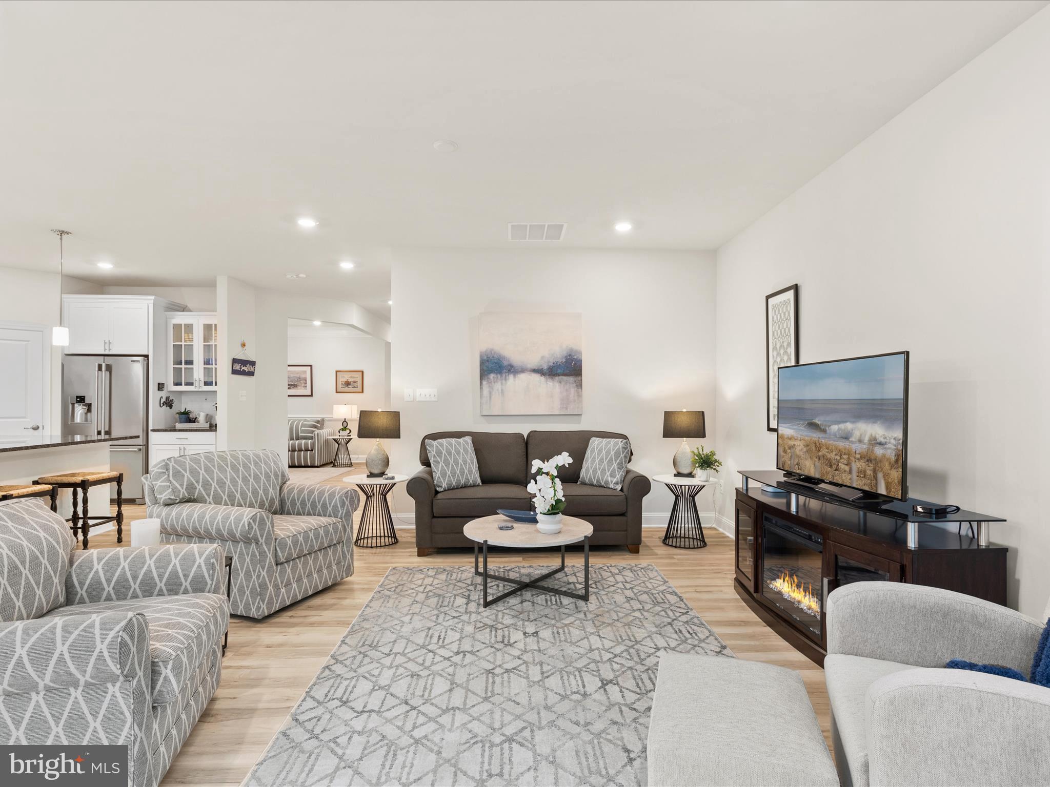 21048 STILLWATER DRIVE SF8