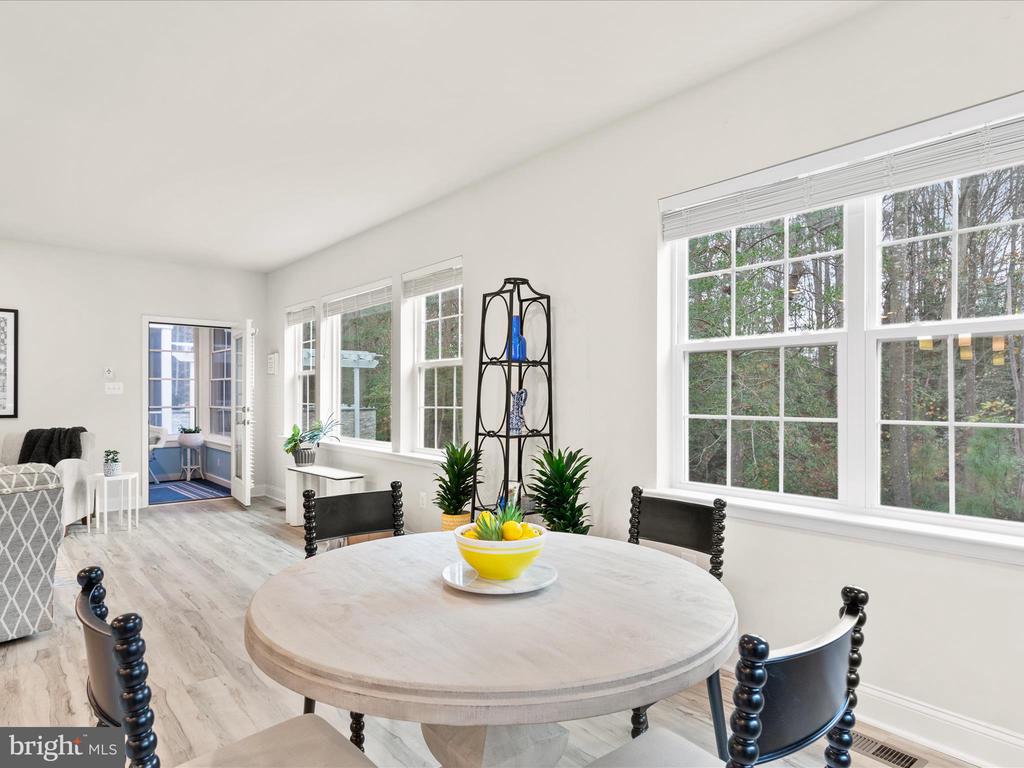 21048 STILLWATER DRIVE SF8