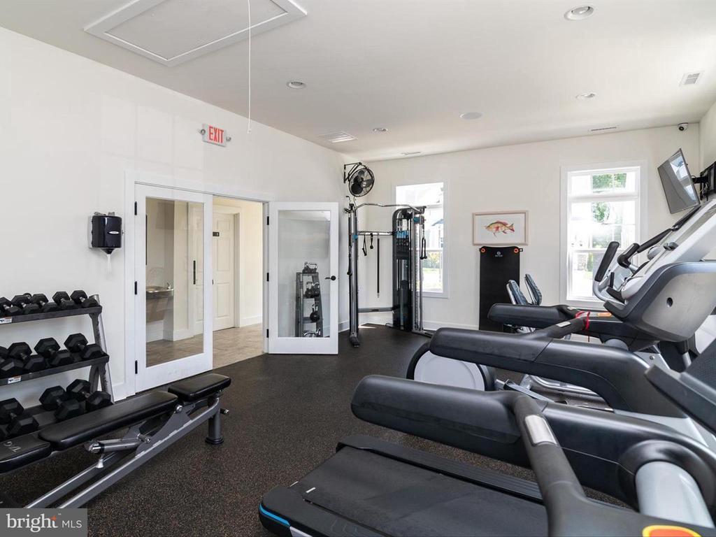 21048 STILLWATER DRIVE SF8