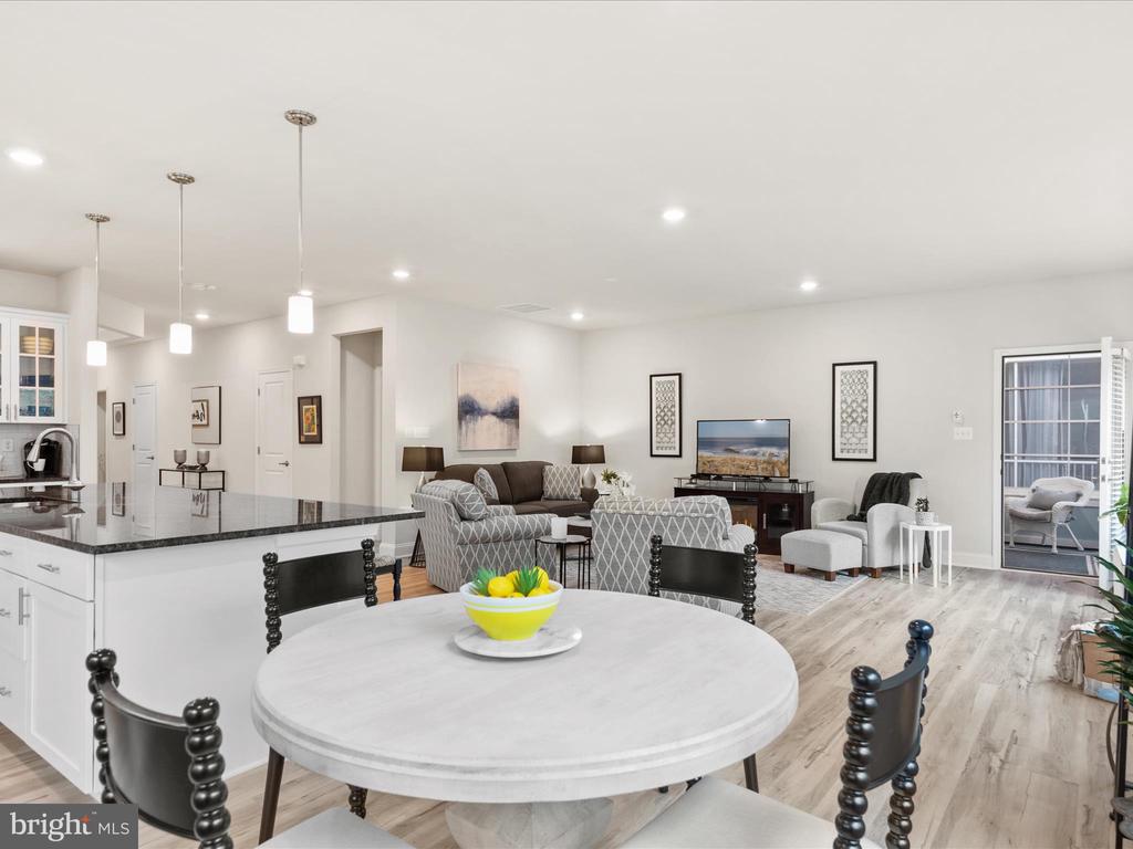 21048 STILLWATER DRIVE SF8