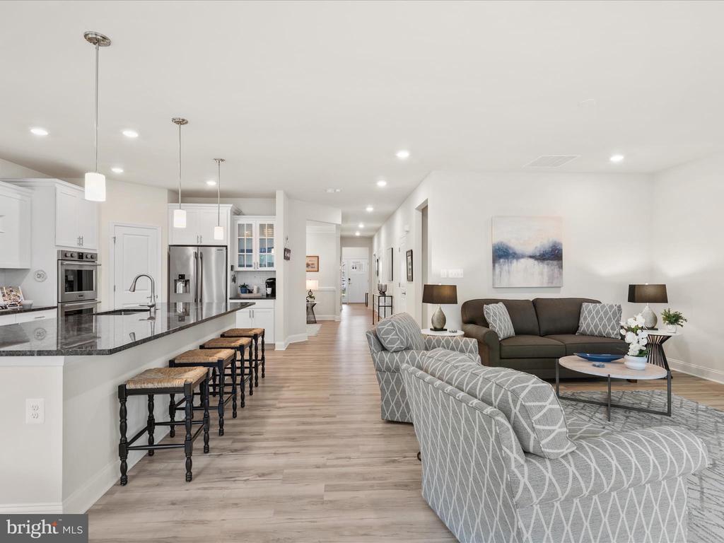 21048 STILLWATER DRIVE SF8
