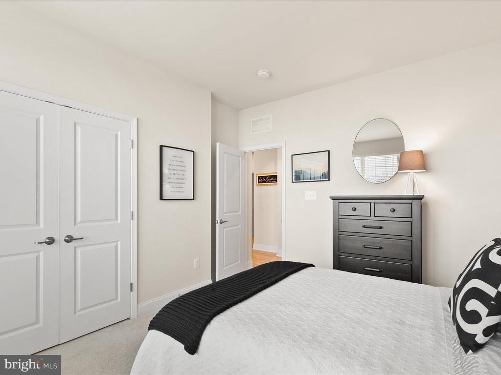 21048 STILLWATER DRIVE SF8