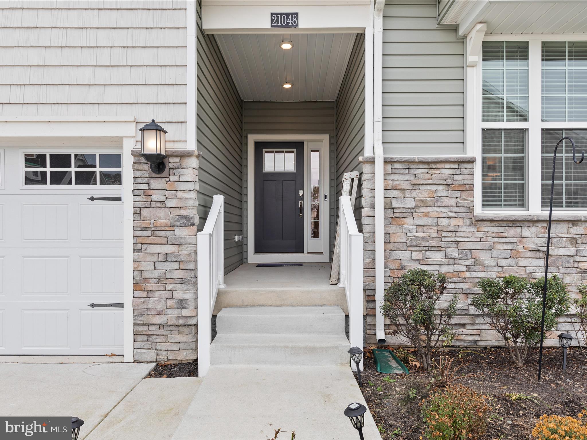 21048 STILLWATER DRIVE SF8