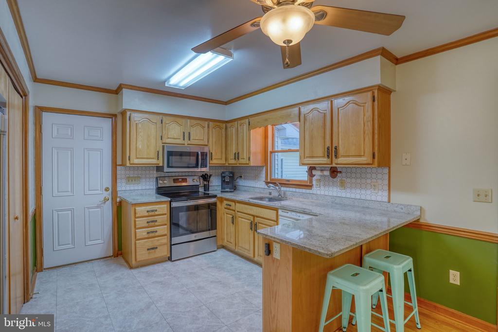 34095 MULBERRY LANE