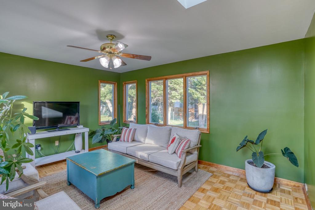 34095 MULBERRY LANE
