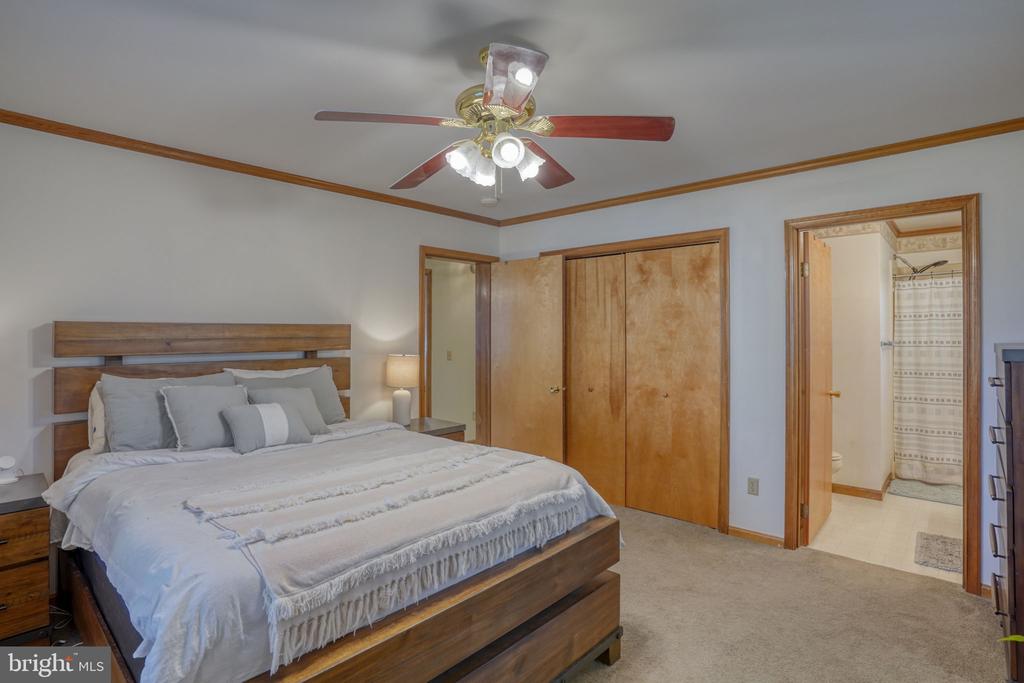 34095 MULBERRY LANE