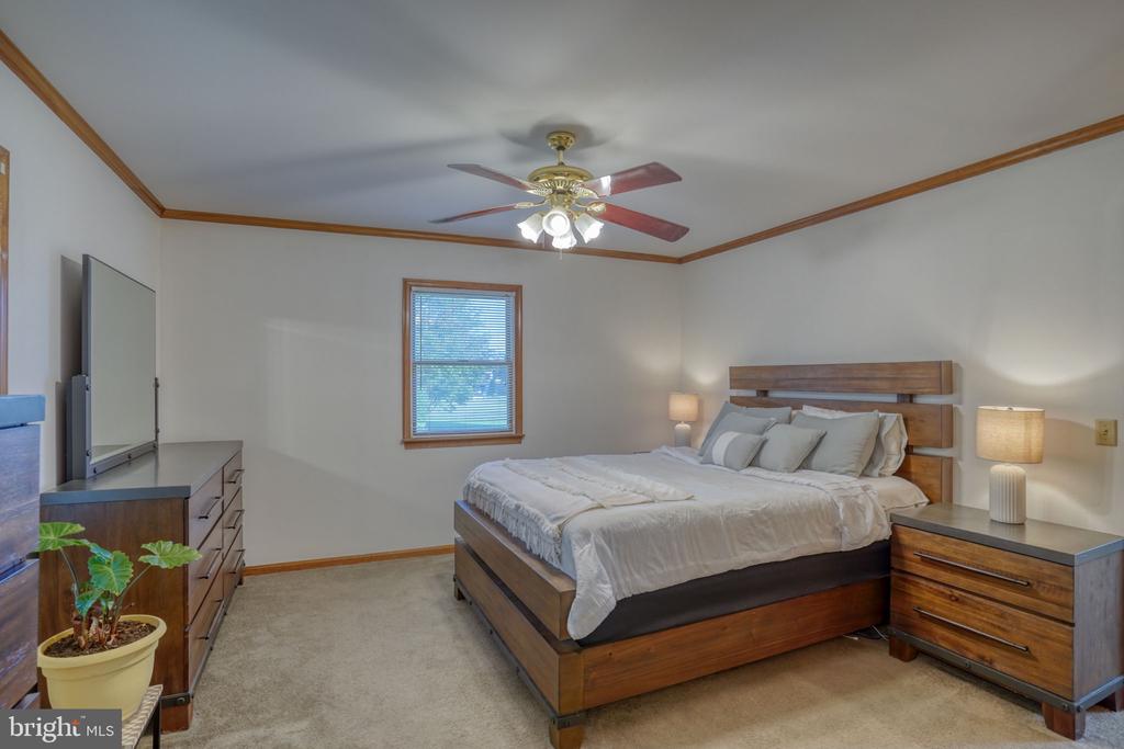 34095 MULBERRY LANE