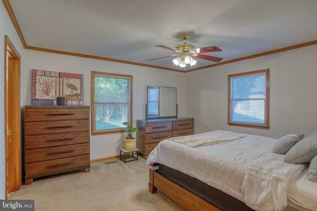 34095 MULBERRY LANE