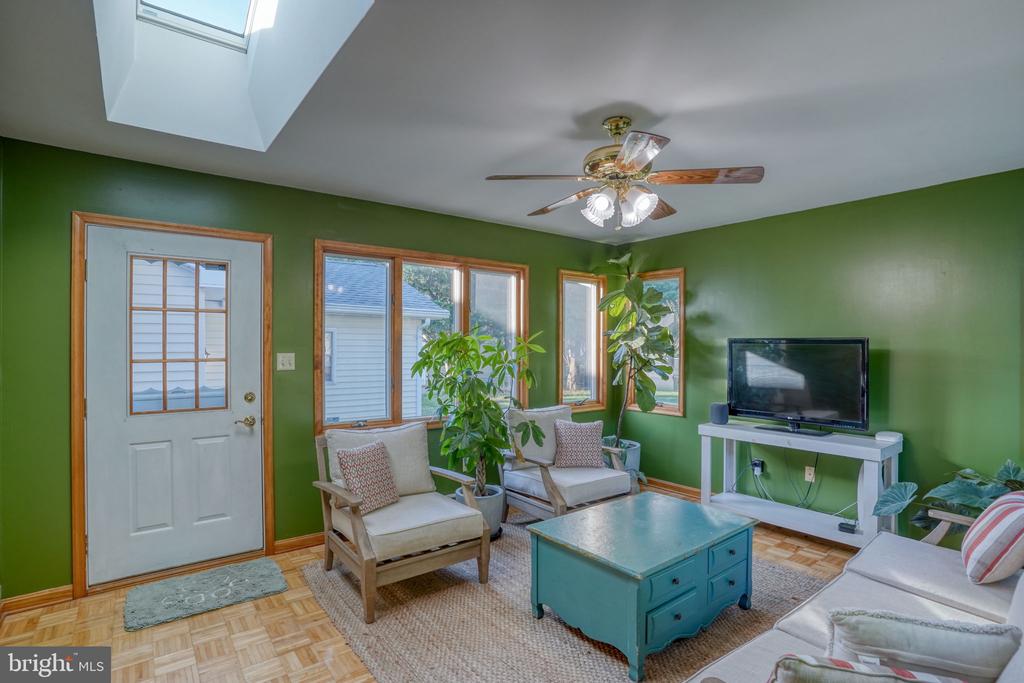 34095 MULBERRY LANE
