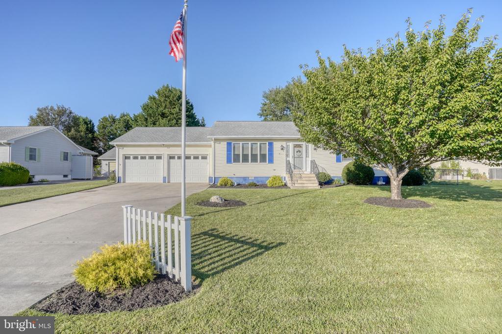 34095 MULBERRY LANE
