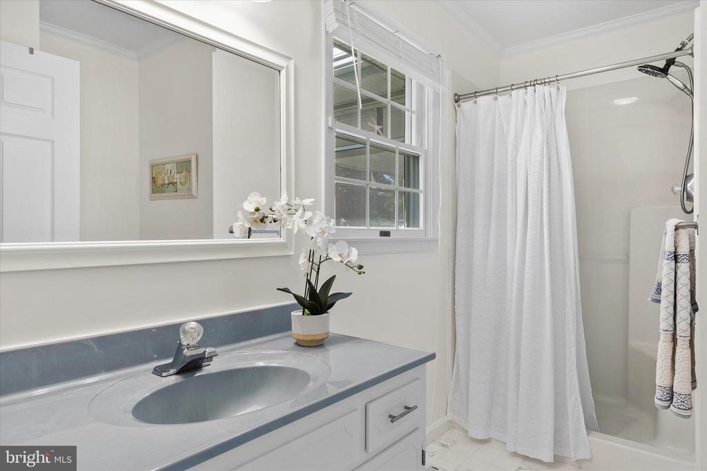 1 OAK VIEW COURT