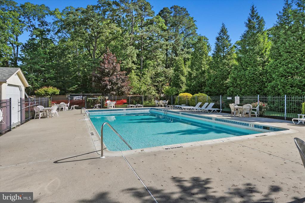 1 OAK VIEW COURT