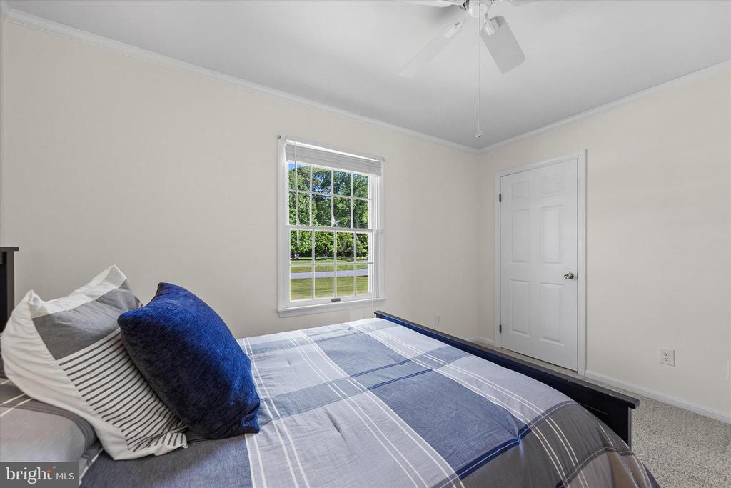 1 OAK VIEW COURT