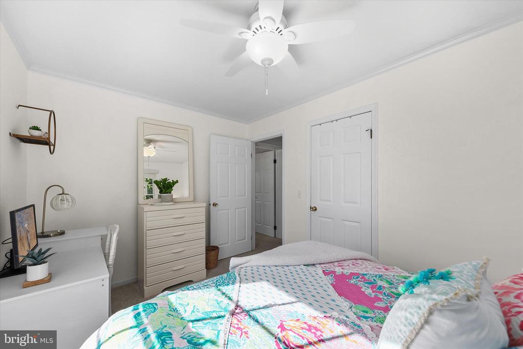 1 OAK VIEW COURT