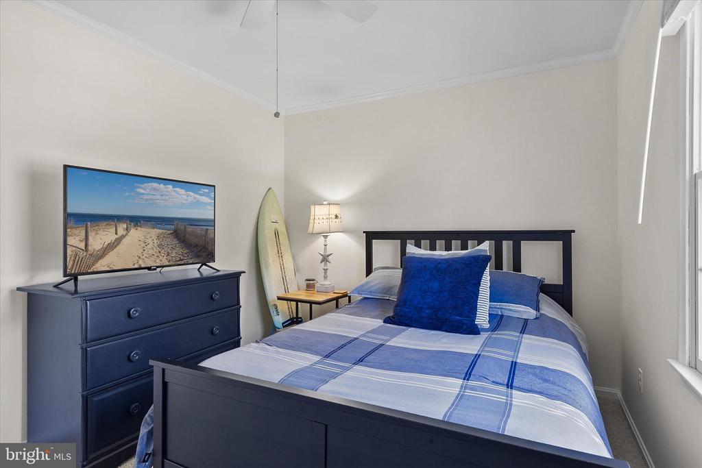 1 OAK VIEW COURT
