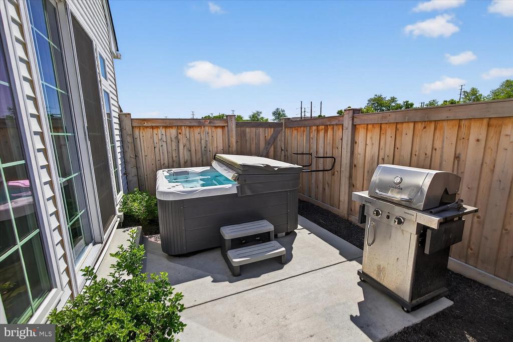 1321 CARNEGIE WAY