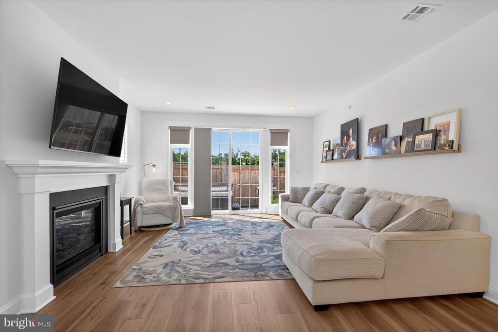 1321 CARNEGIE WAY