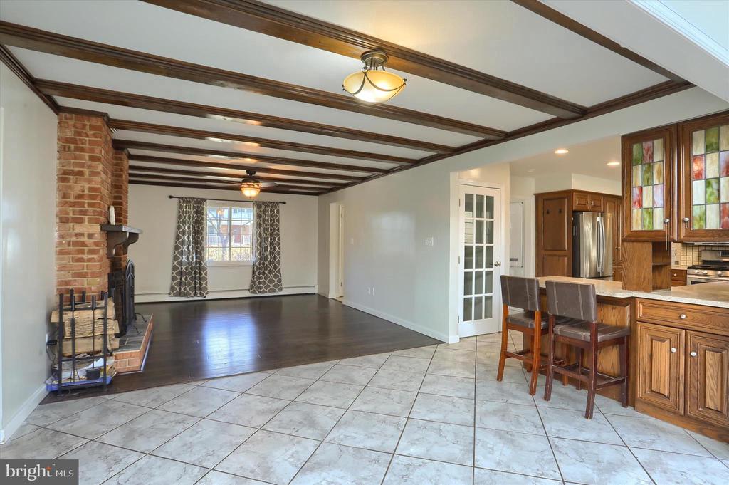 232 WINDING WAY
