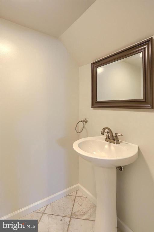 232 WINDING WAY