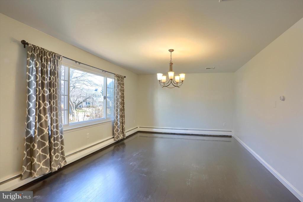232 WINDING WAY