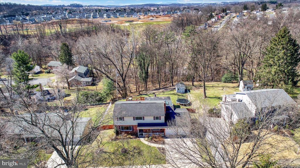 232 WINDING WAY