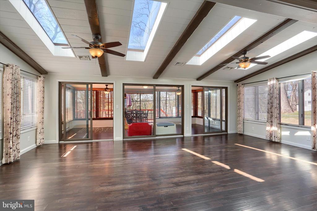 232 WINDING WAY