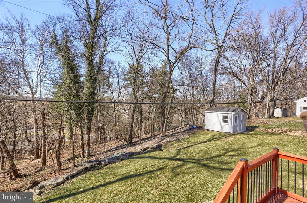 232 WINDING WAY